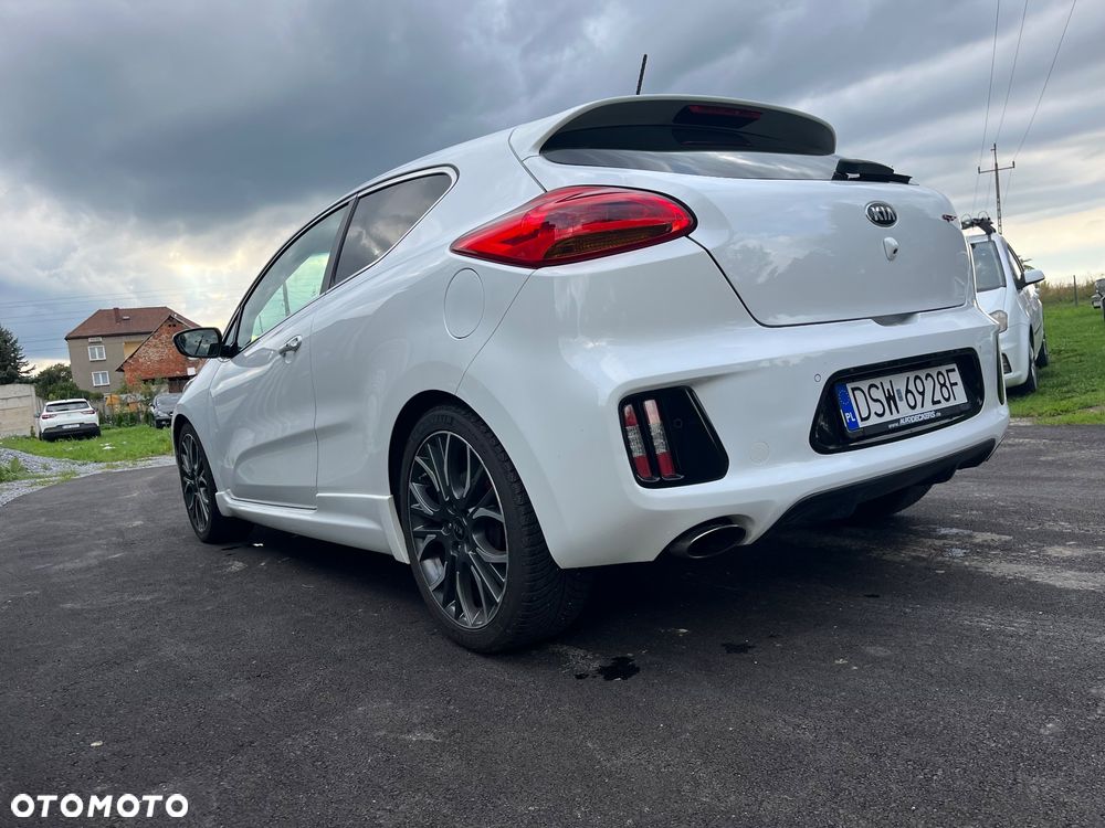 Kia Ceed 1.6 T-GDI GT XL - 4