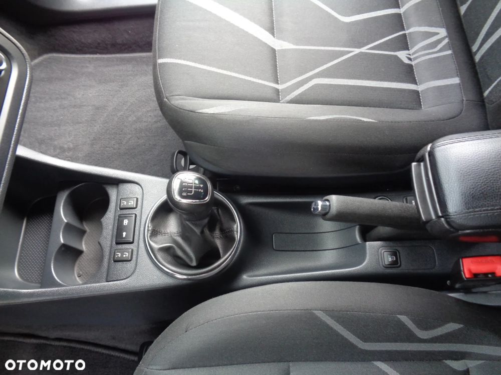 Skoda Fabia 1.2 HTP Ambition Green tec - 22