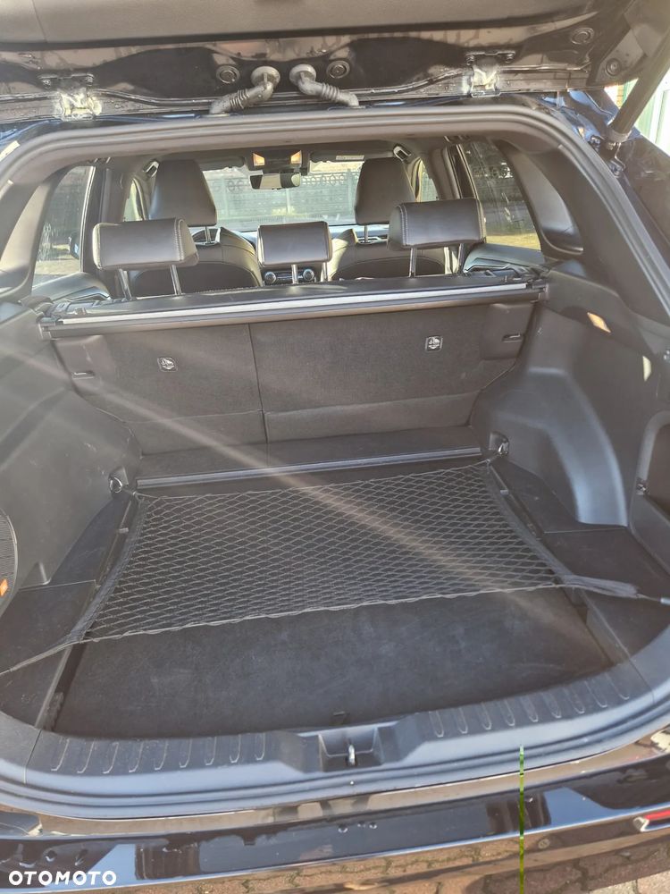 Toyota RAV4 2.5 Hybrid Black Edition by JBL 4x4 - 7