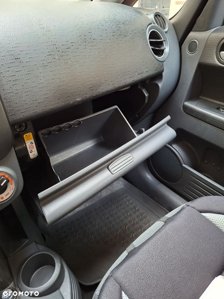 Mitsubishi Colt 1.3 Inform - 15