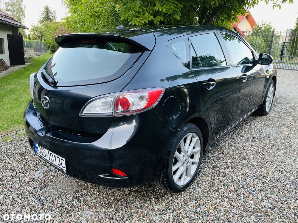 Mazda 3 1.6 Exclusive + - 4
