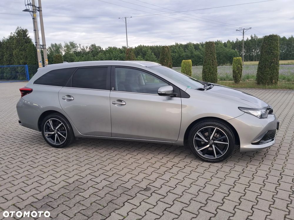 Toyota Auris 1.2 Turbo Team Deutschland - 7