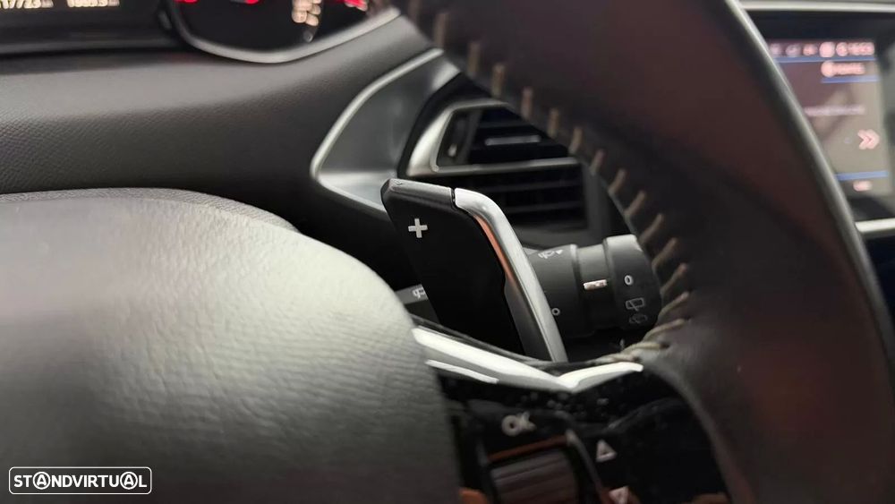 Peugeot 308 1.5 BlueHDi Style EAT8 - 16
