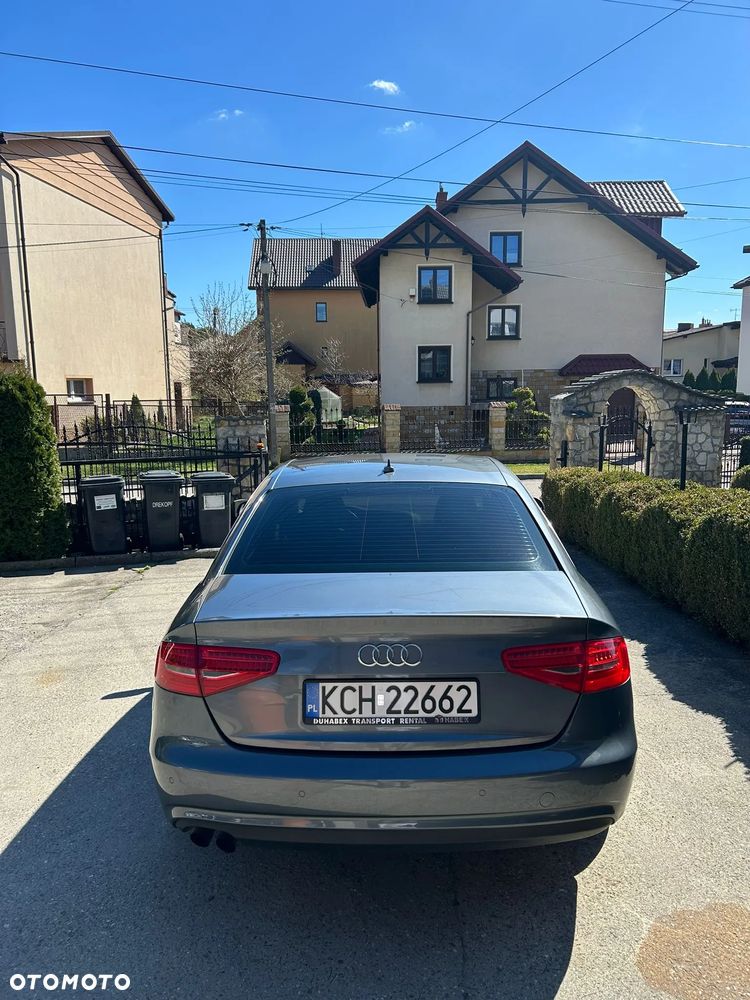 Audi A4 Limousine - 7
