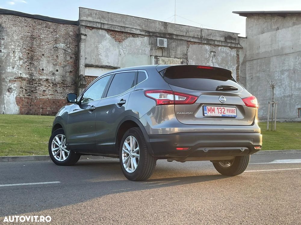Nissan Qashqai 1.6 DCI Xtronic N-Connecta - 16