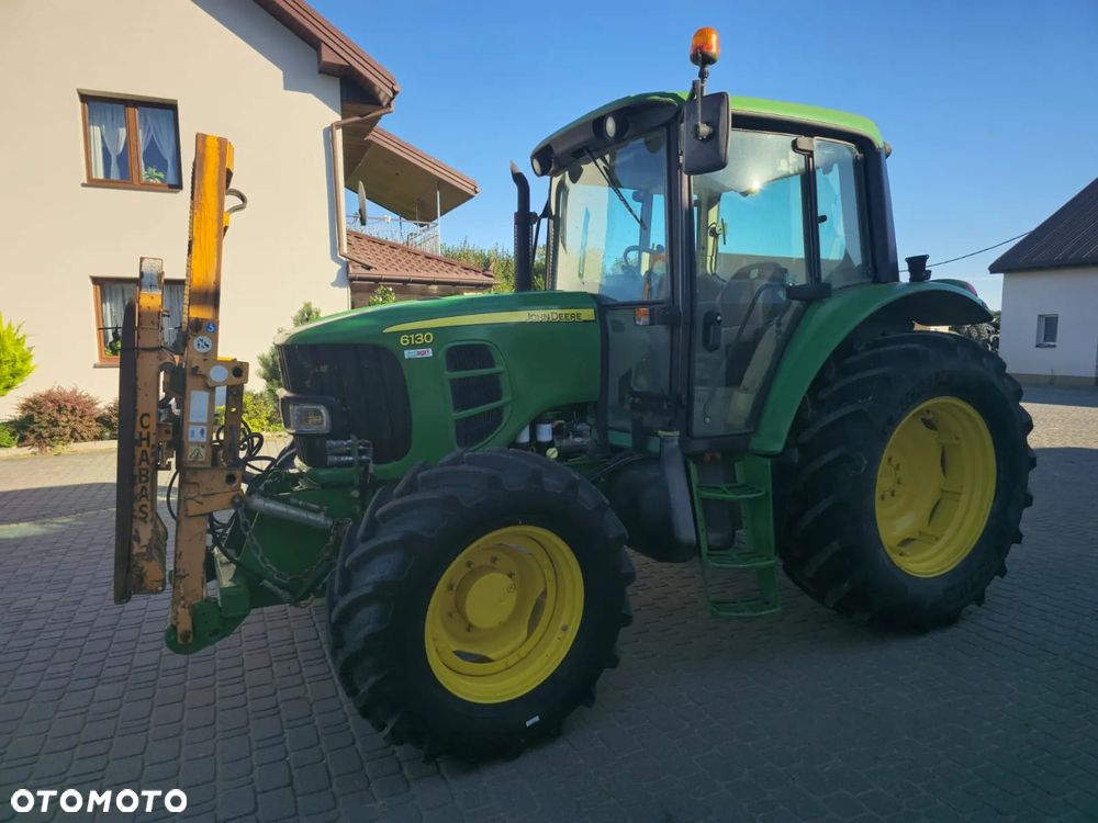 John Deere 6130