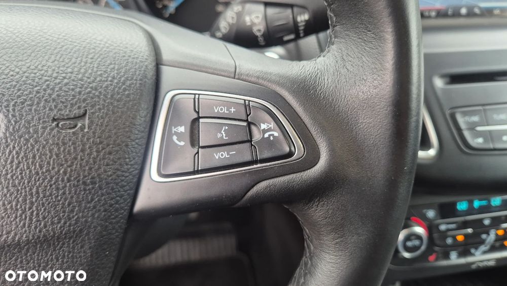 Ford Focus 1.0 EcoBoost Titanium - 21
