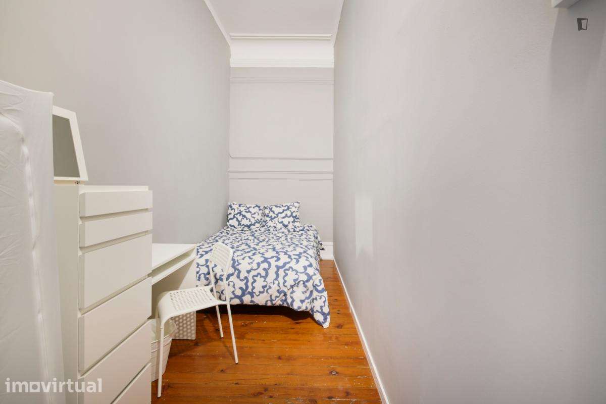 Quarto - localizado em Entrecampos Lisbon - Grande imagem: 3/50