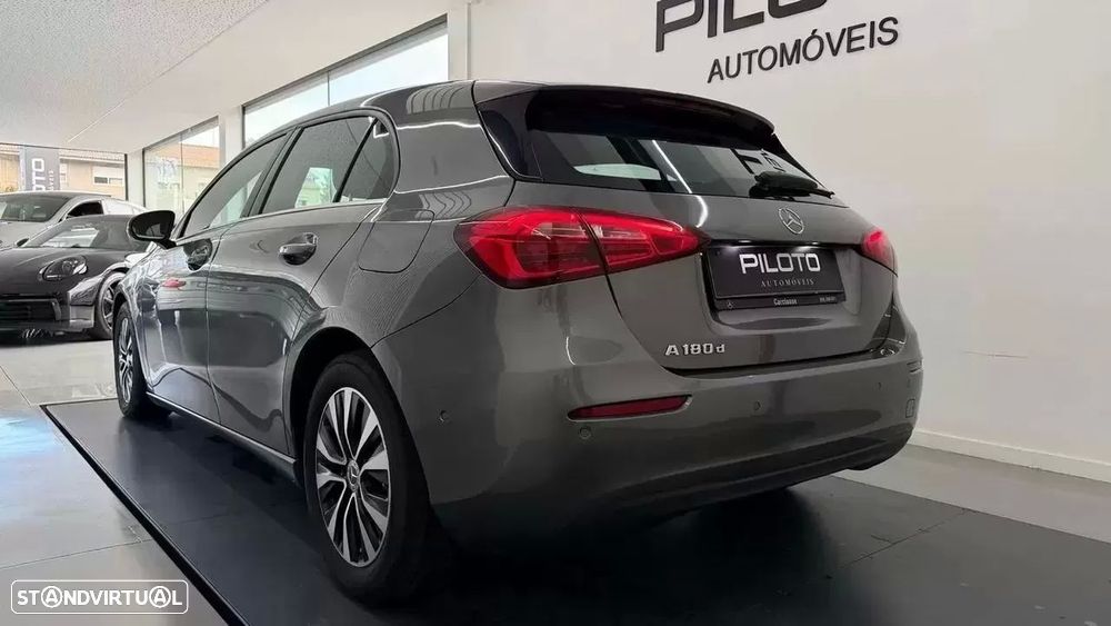 Mercedes-Benz A 180 d Progressive Aut. - 7