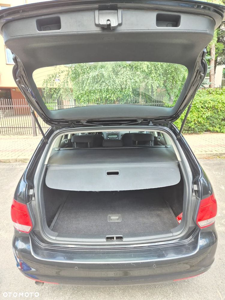 Volkswagen Golf VI 1.6 TDI Comfortline - 10