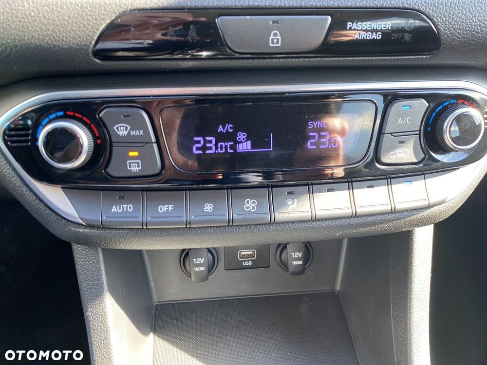 Hyundai i30 - 25