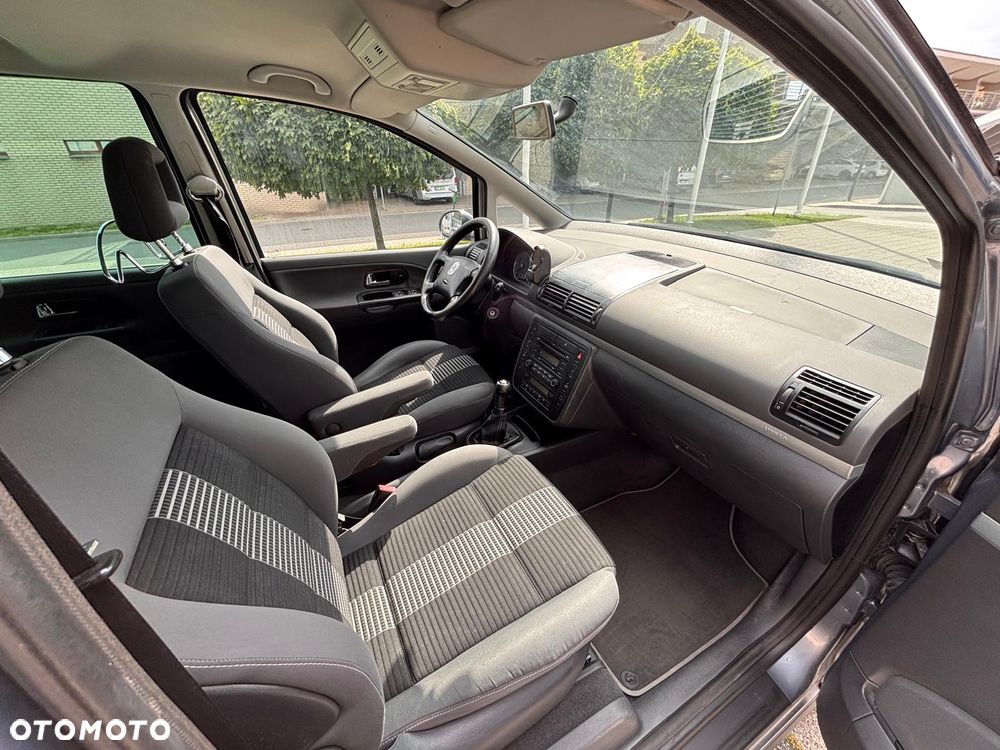 Volkswagen Sharan 1.9 TDI Trendline - 12
