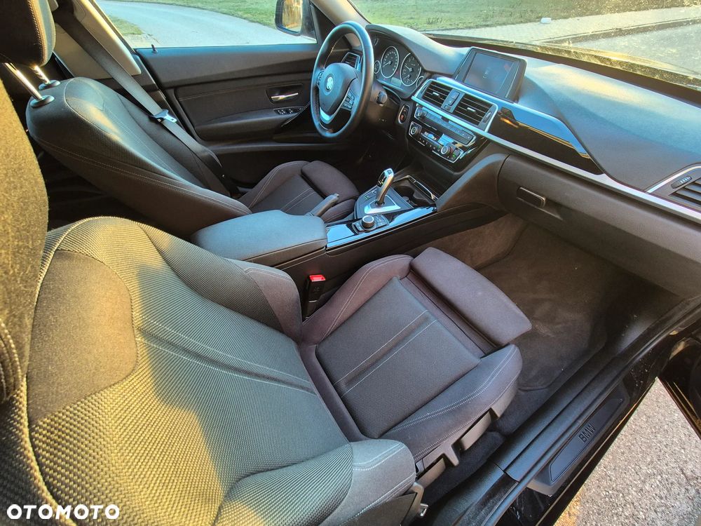 BMW 3GT 320i GPF xDrive - 24