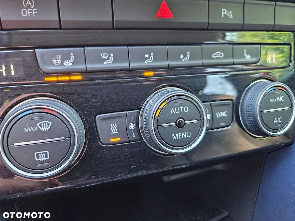 Volkswagen T-Roc 1.5 TSI ACT OPF UNITED - 29