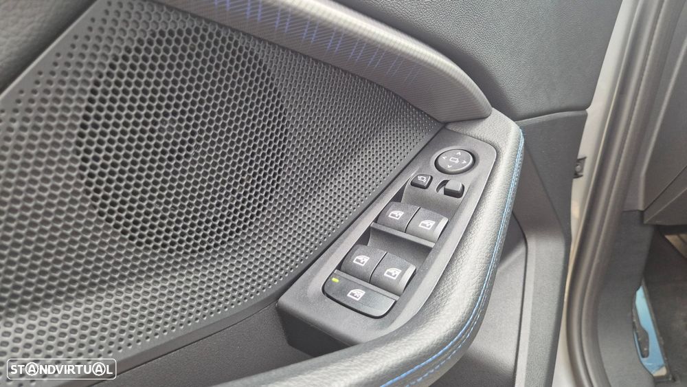 BMW 116 d Pack Desportivo M Auto - 30