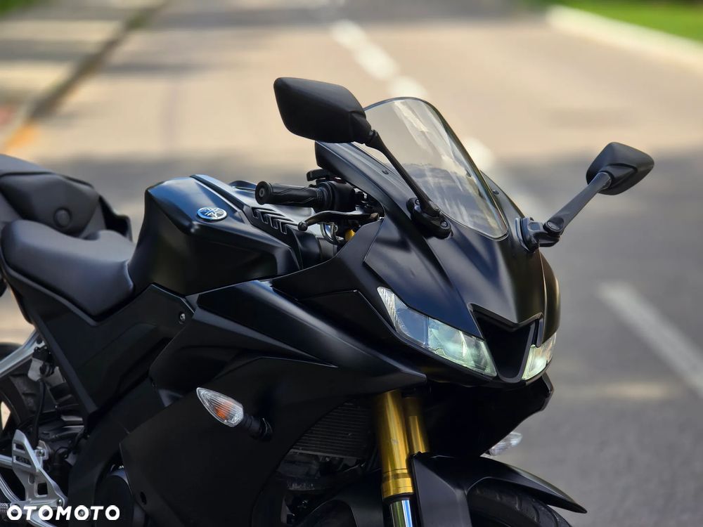Yamaha YZF - 10