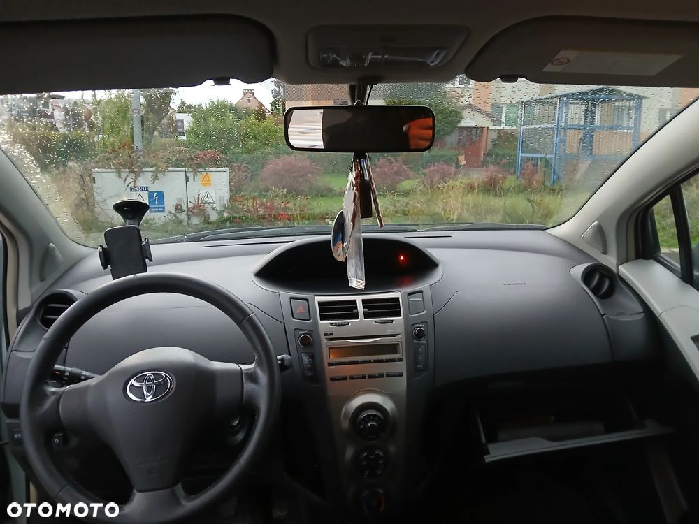 Toyota Yaris 1.33 Sol - 6