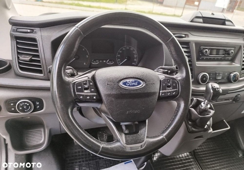 Ford Transit - 18