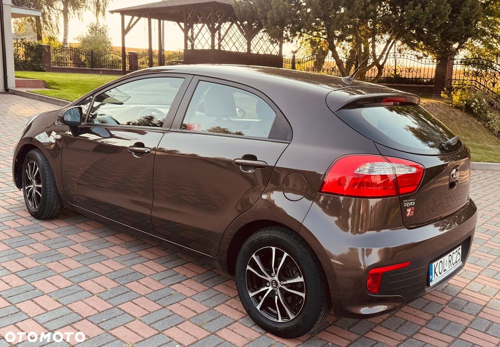 Kia Rio 1.2 L - 34