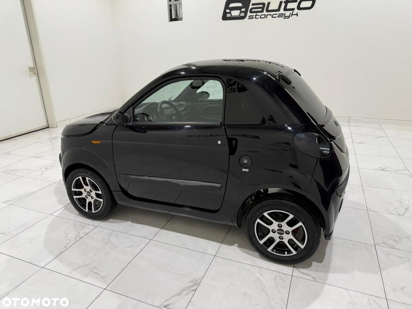Microcar DUE - 8