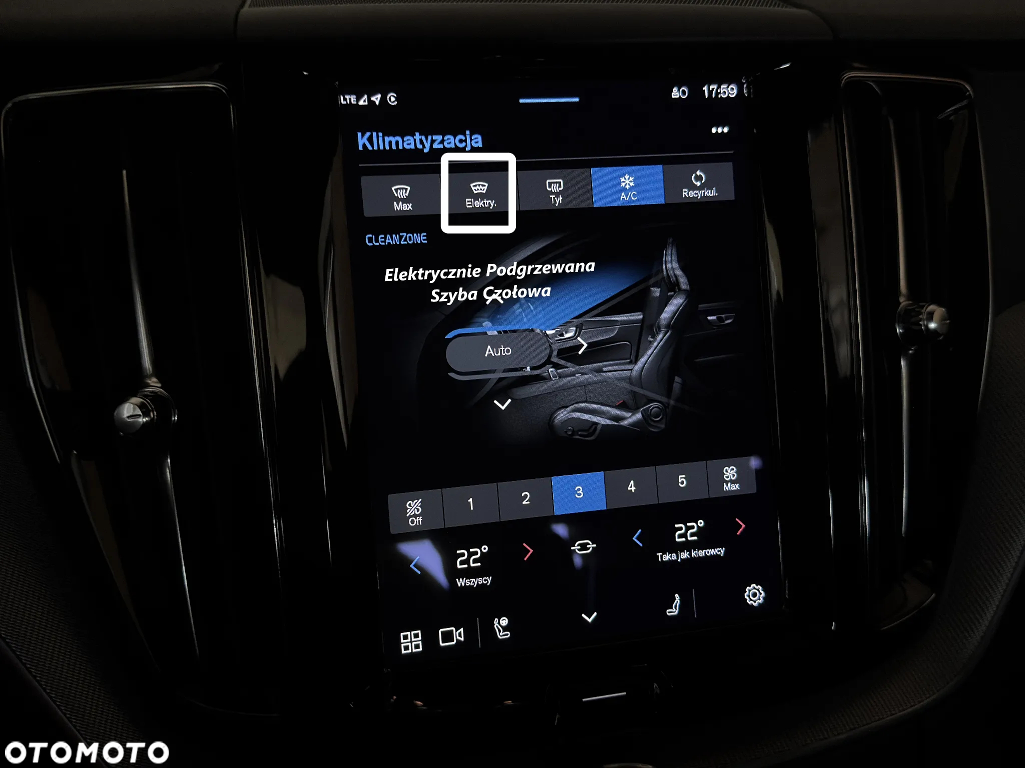 Volvo XC 60 B4 D Plus Dark - 17