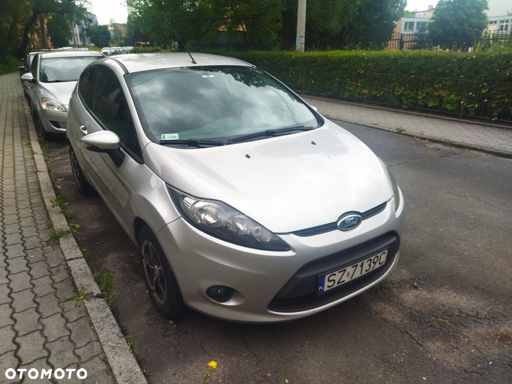 Ford Fiesta 1.6 TDCi DPF Silver X (SVP) - 8