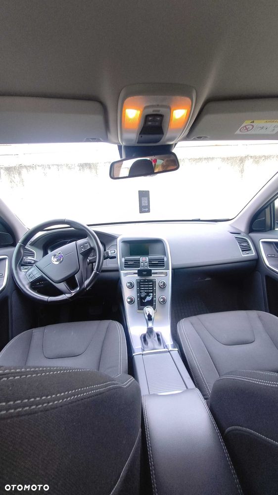 Volvo XC 60 - 8
