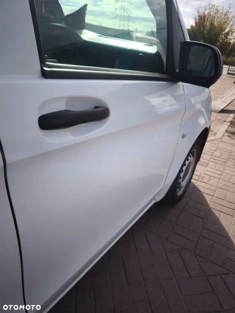 Drzwi prawe przód Mercedes-Benz Vito w447 białe - 2