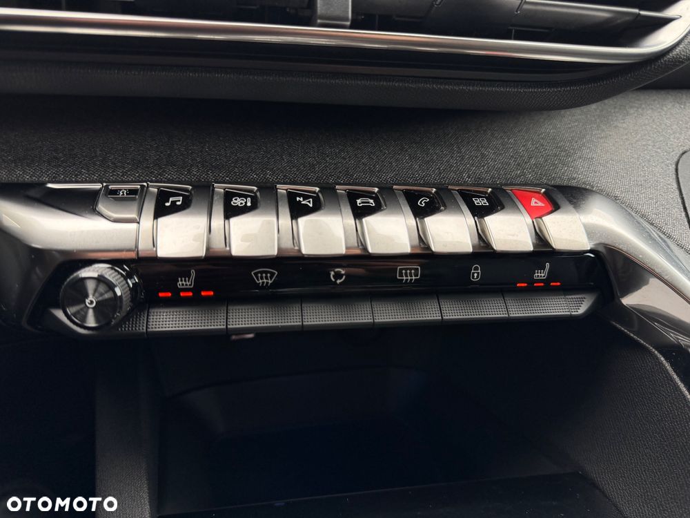 Peugeot 3008 1.6 PureTech GPF Allure S&S EAT8 - 14