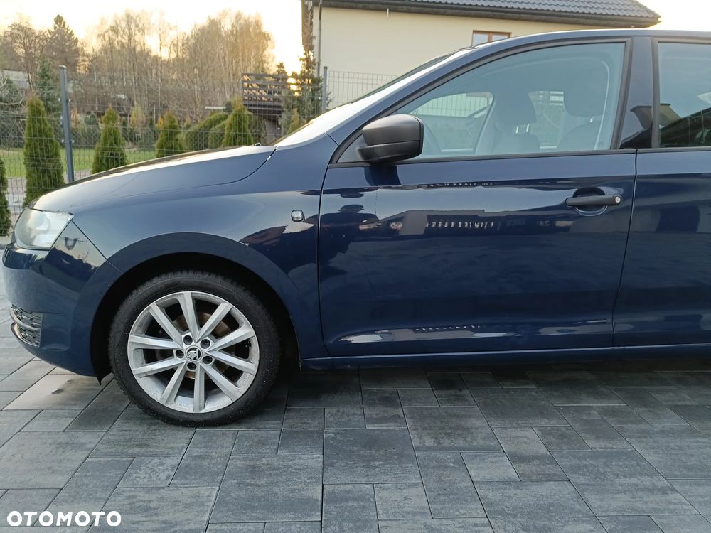 Skoda RAPID 1.2 TSI Active - 10