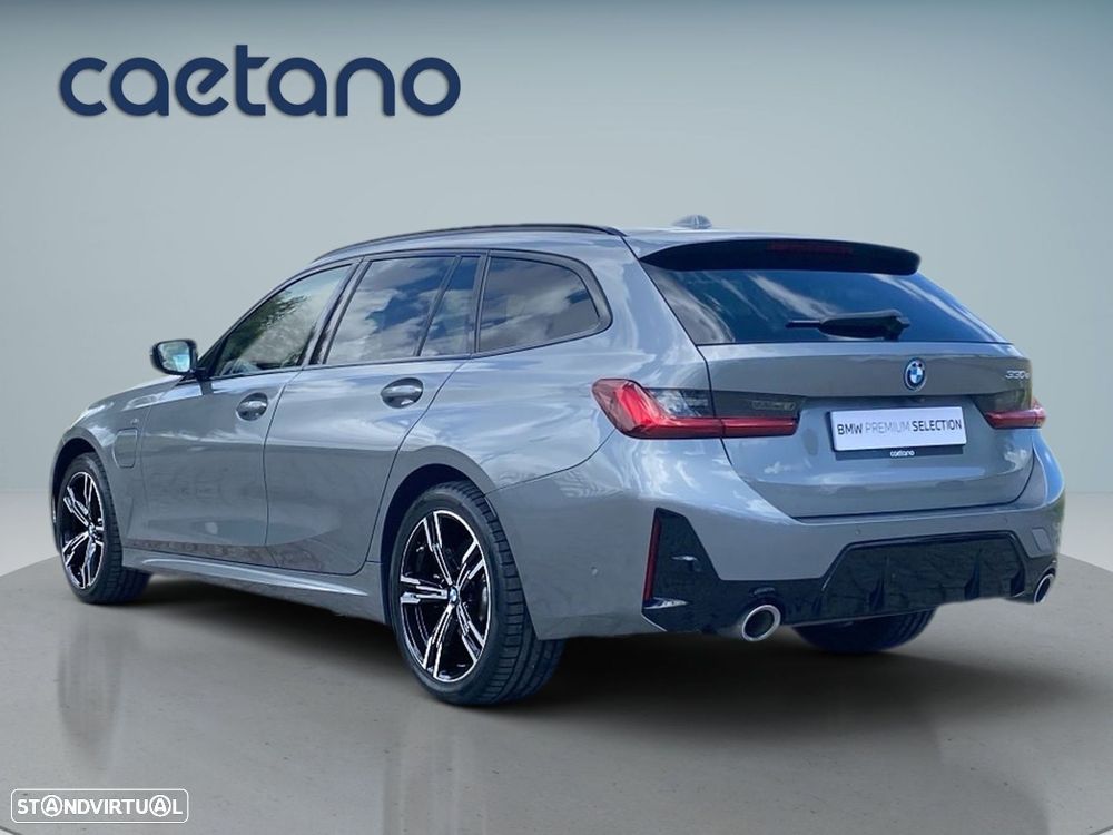 BMW 330 e Pack Desportivo M Auto - 28