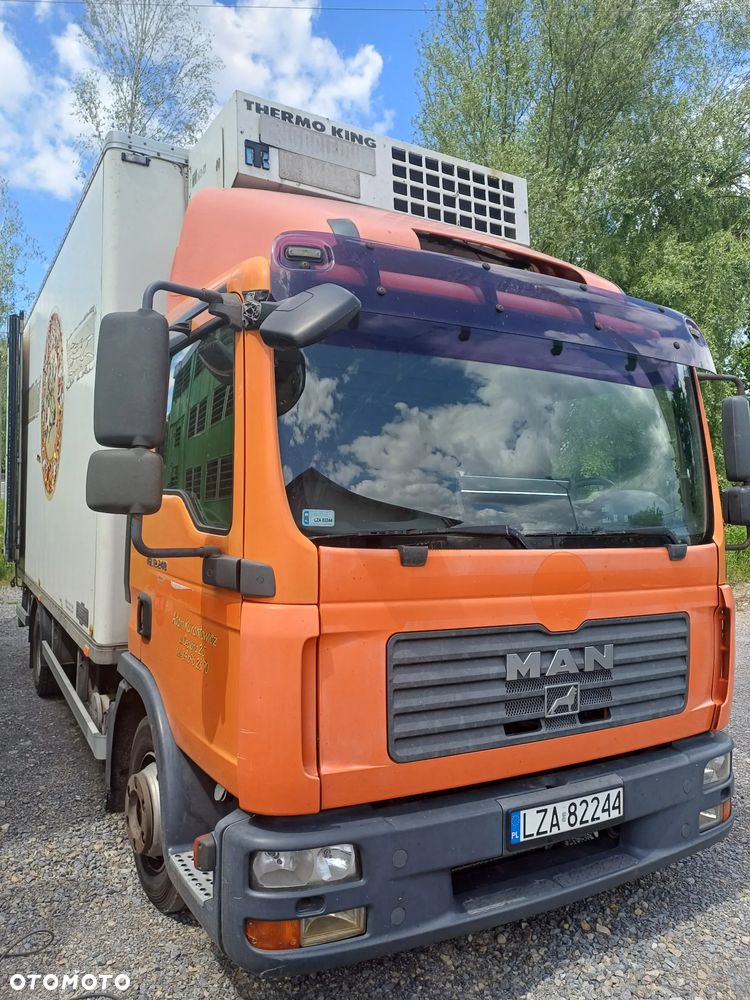 MAN 12 240 hakowy - 2