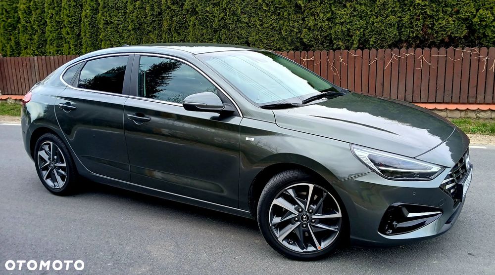 Hyundai i30 1.5 T-GDI 48V-Hybrid Intro - 10