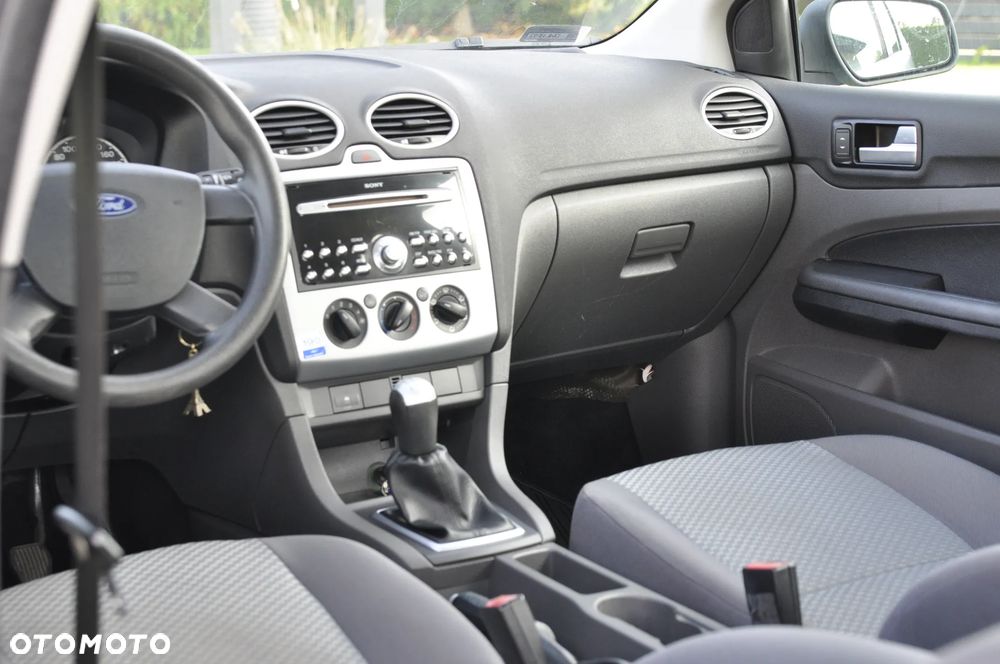 Ford Focus - 20