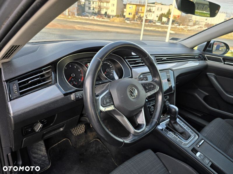 Volkswagen Passat 2.0 TSI Business DSG - 7