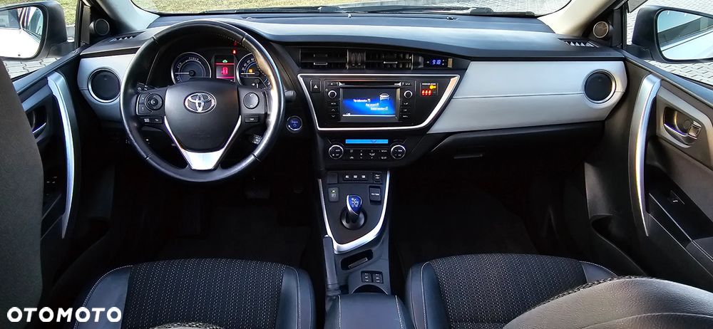 Toyota Auris 1.8 HSD Luna - 24