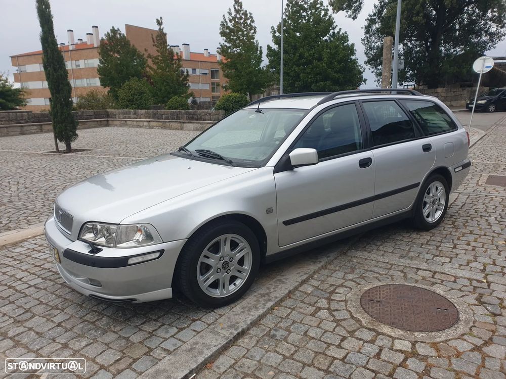 Volvo V40 Cross Country - 2
