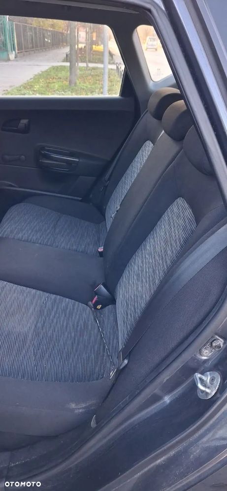 Kia Ceed 1.6 Comfort - 4