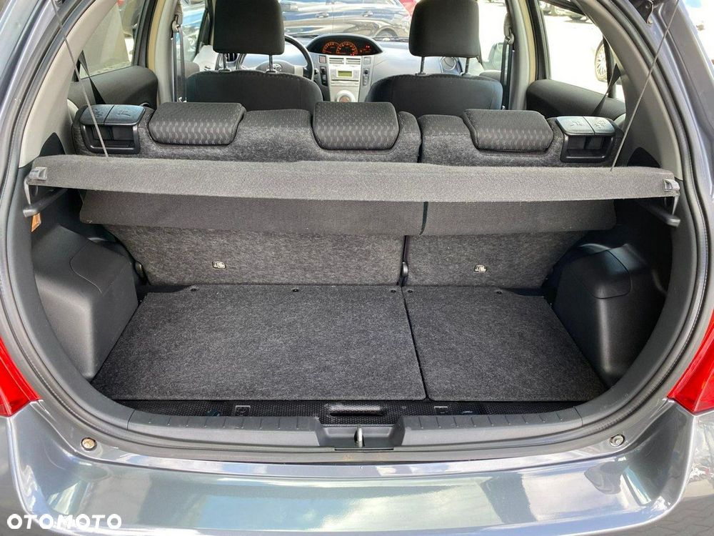 Toyota Yaris - 6