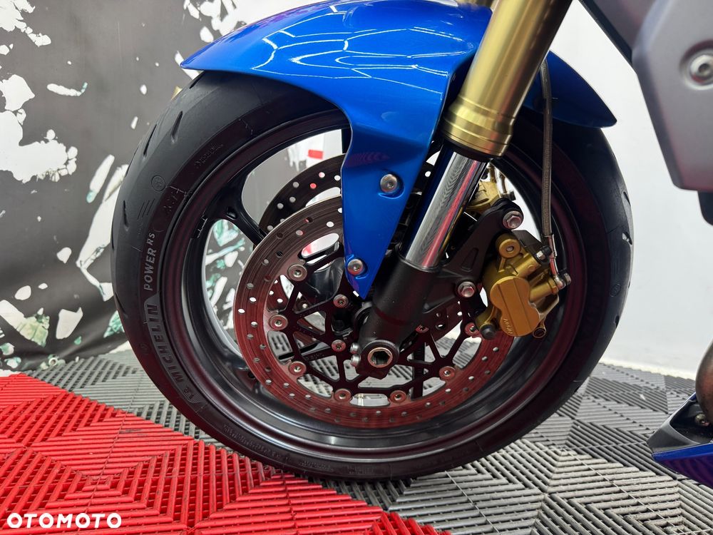 Triumph Street Triple - 9