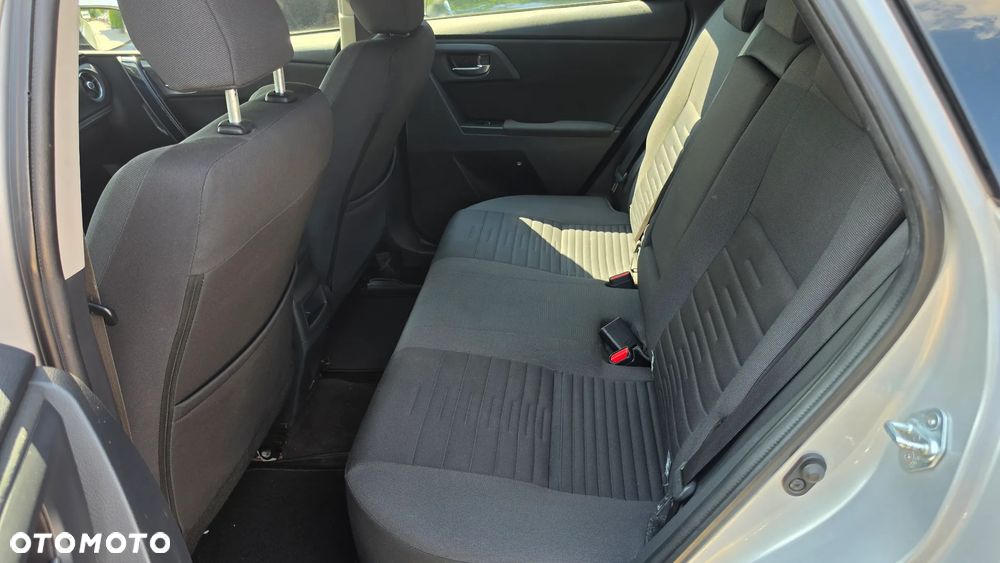 Toyota Auris 1.6 Dynamic - 16