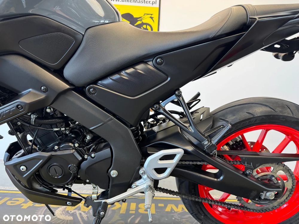 Yamaha MT - 24