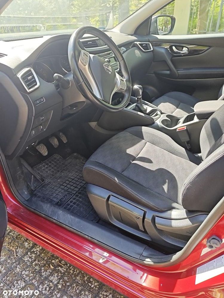 Nissan Qashqai 1.2 DIG-T Visia EU6 - 8