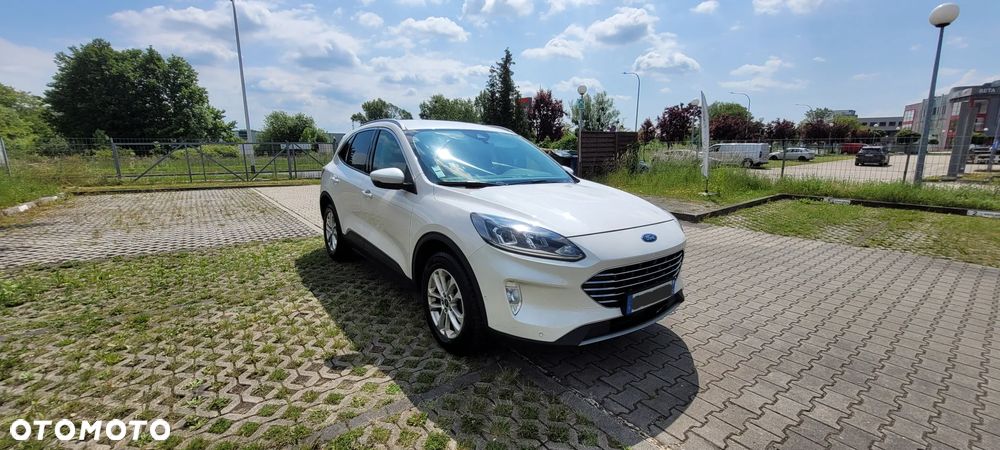 Ford Kuga 2.0 TDCi 2x4 Titanium - 2