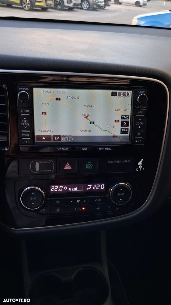 Mitsubishi Outlander 2.0 Litre DOHC MIVEC 4WD Instyle Navi - 13