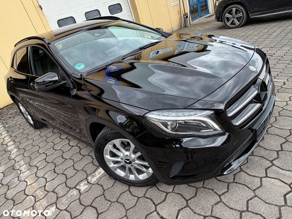 Mercedes-Benz GLA 250 7G-DCT SCORE - 2