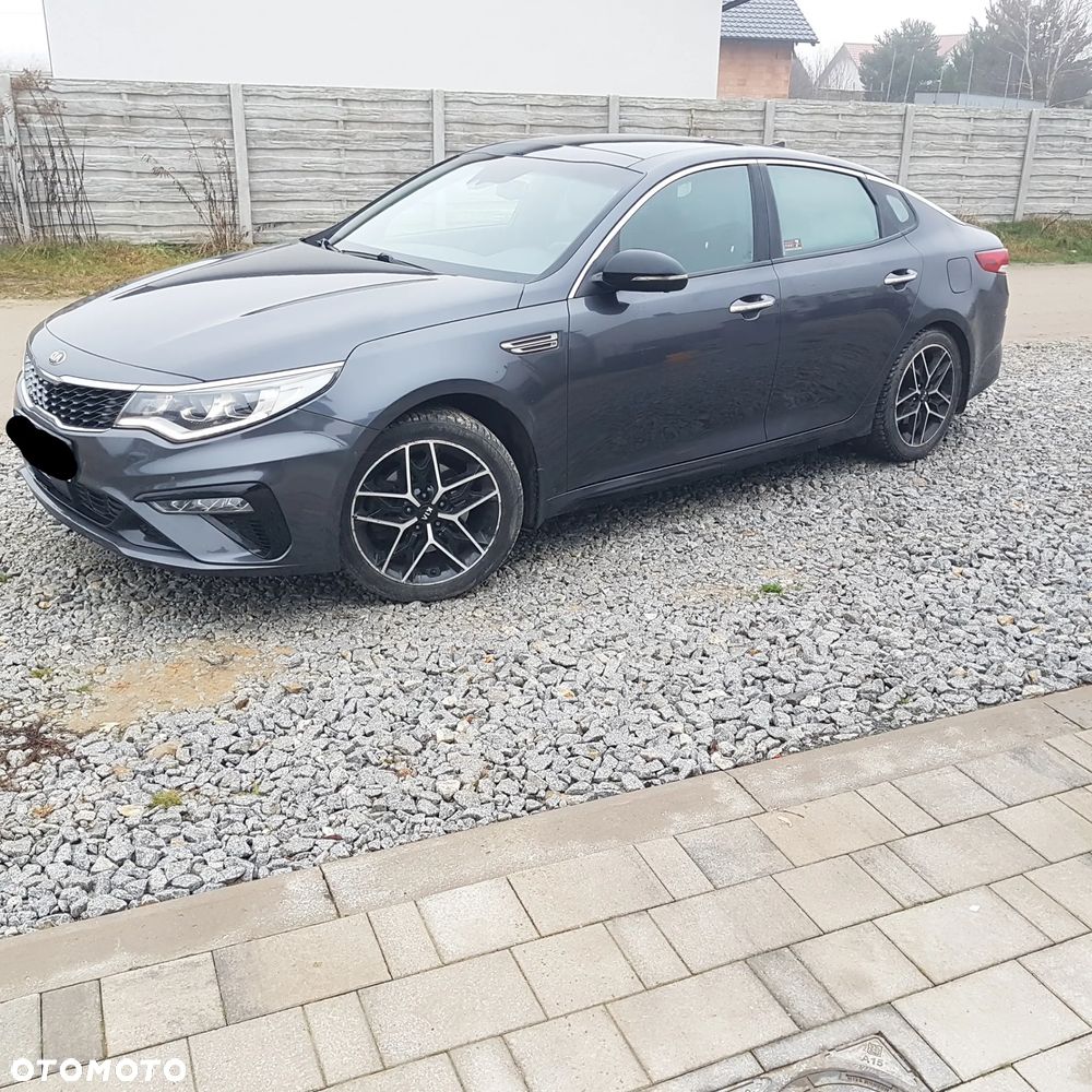 Kia Optima - 1