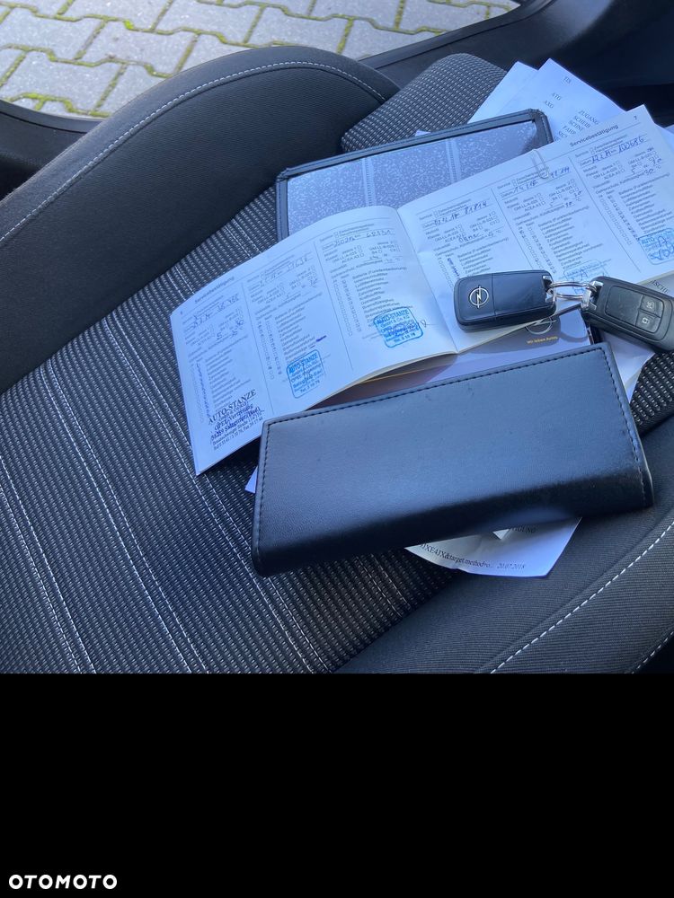 Opel Insignia 2.8 V6 Turbo Sports Tourer 4x4 Innovation - 32