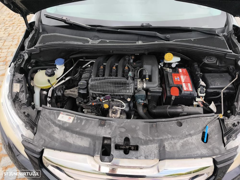 Peugeot 2008 1.2 PureTech Active - 14