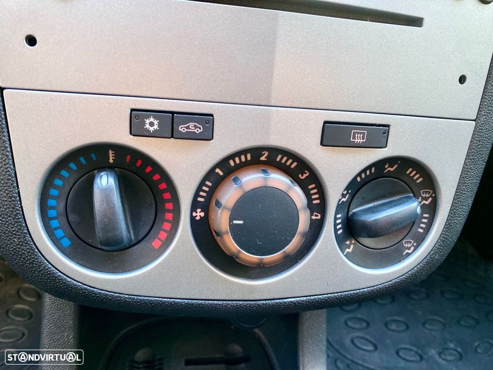 Opel Corsa 1.3 CDTi - 17